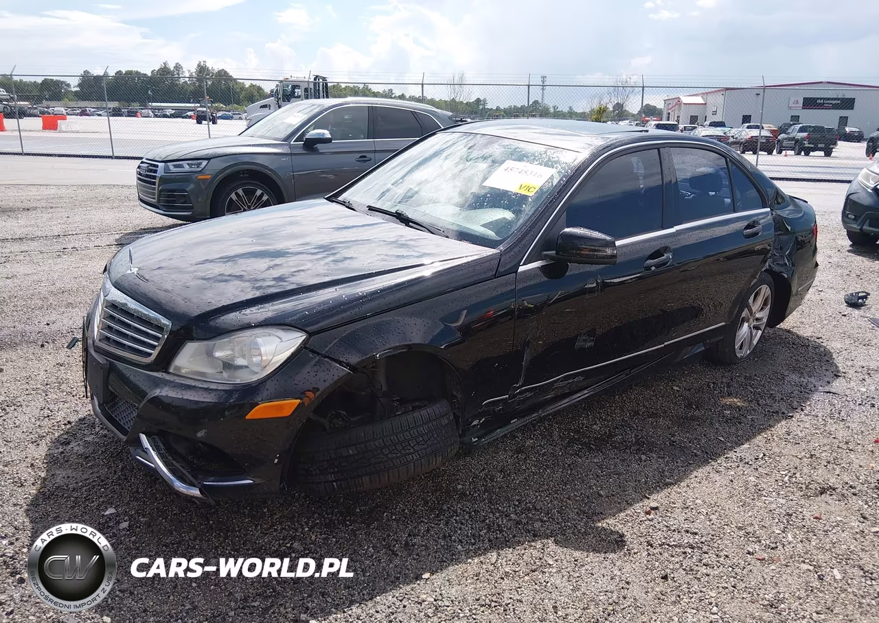 2014 Mercedes-Benz C 300 Luxury 4Matic VIN:WDDGF8AB2ER306881 - 2