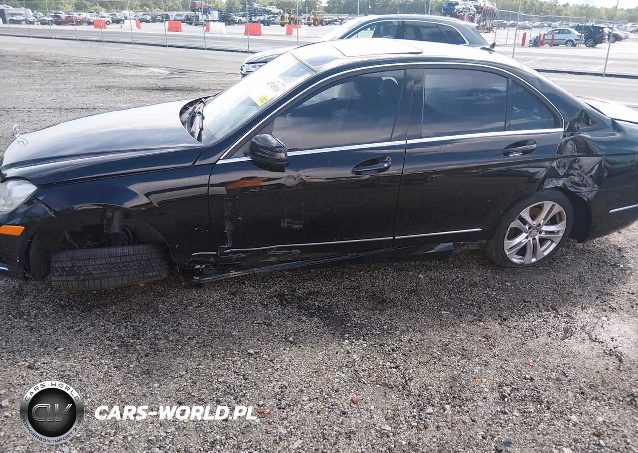 2014 Mercedes-Benz C 300 Luxury 4Matic VIN:WDDGF8AB2ER306881 - 6