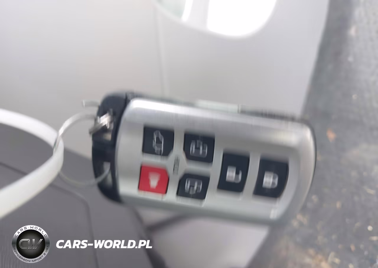 2017 Toyota Sienna Xle 8 Passenger VIN:5TDYZ3DC5HS892298 - 11
