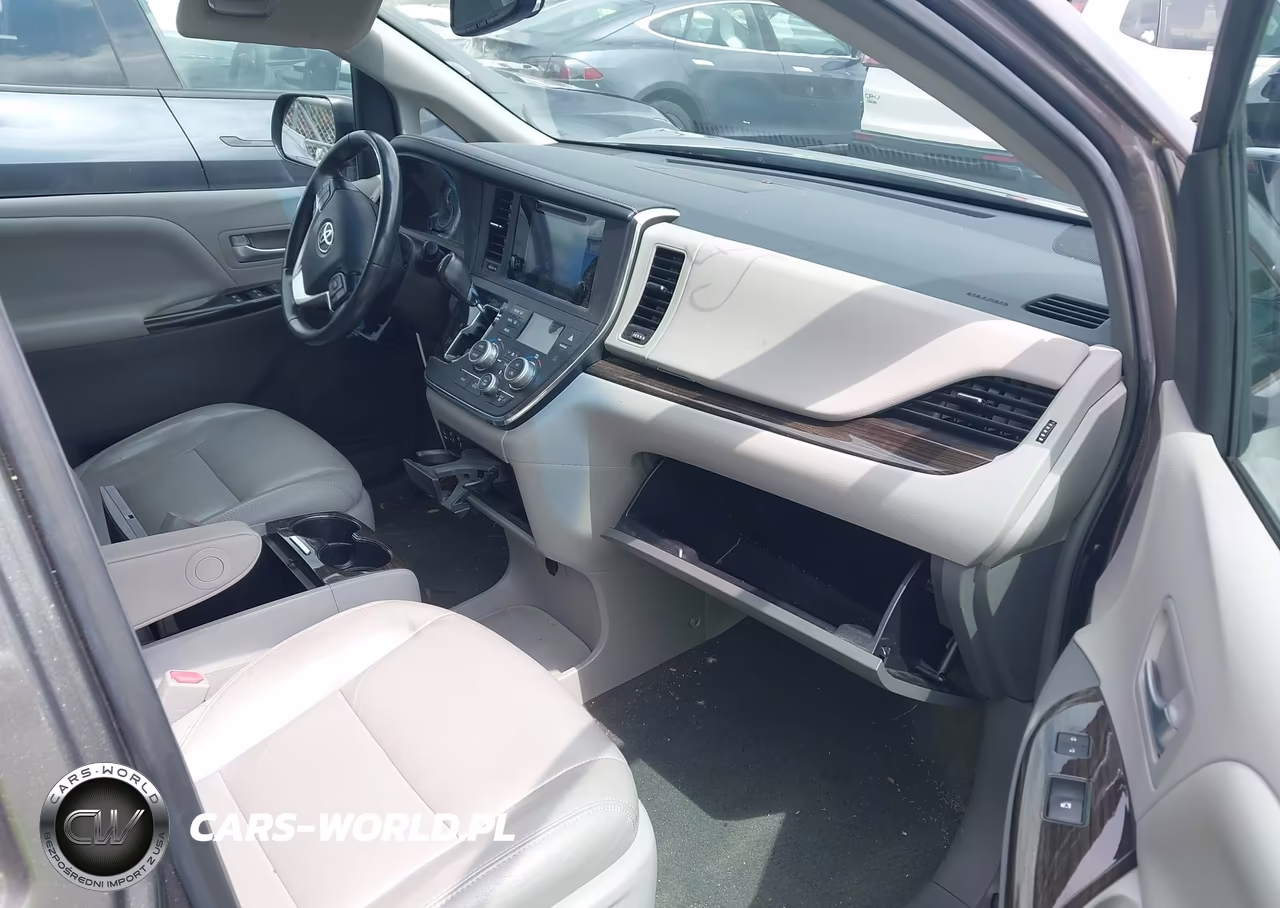 2017 Toyota Sienna Xle 8 Passenger VIN:5TDYZ3DC5HS892298 - 5