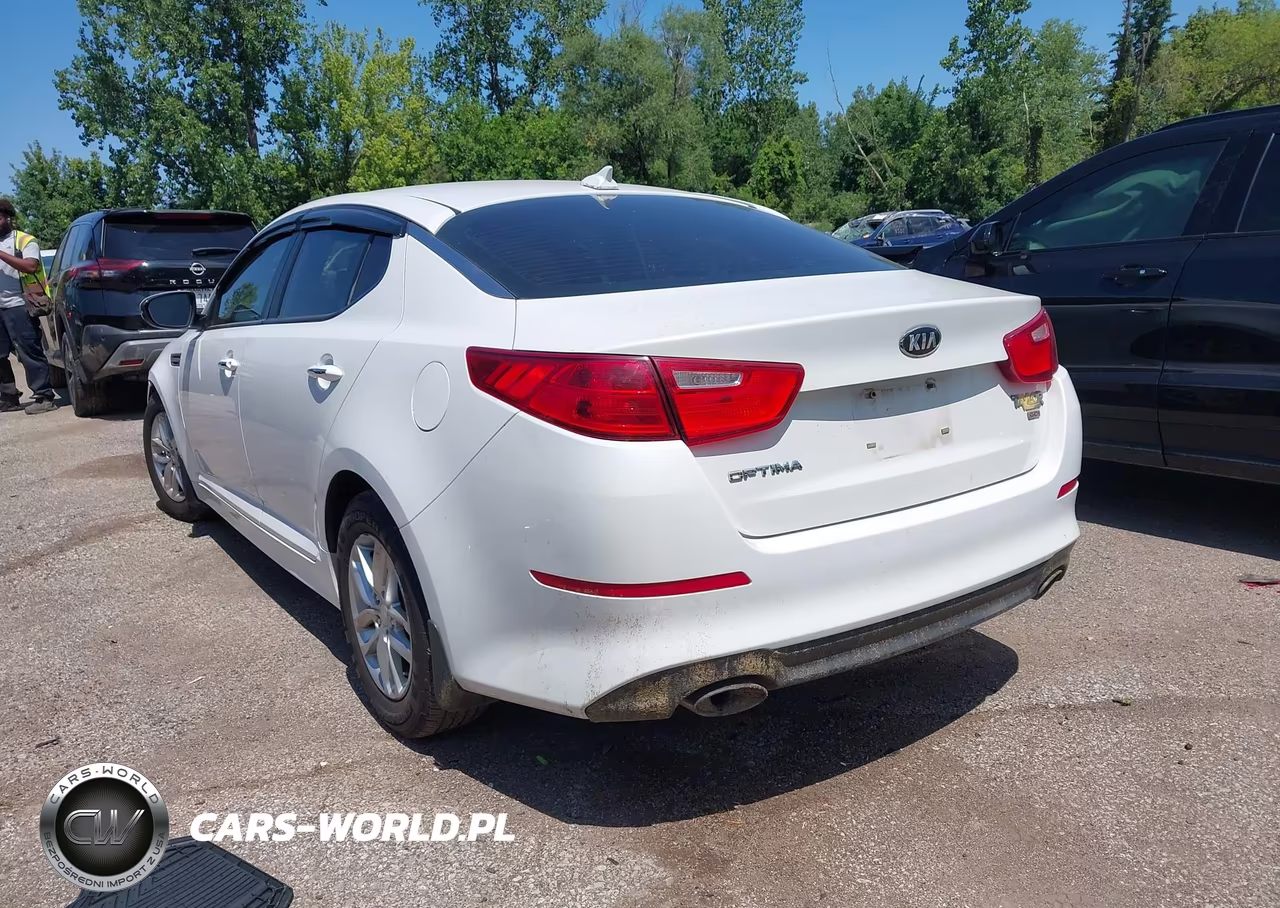 2015 Kia Optima Lx VIN:5XXGM4A70FG417423 - 3
