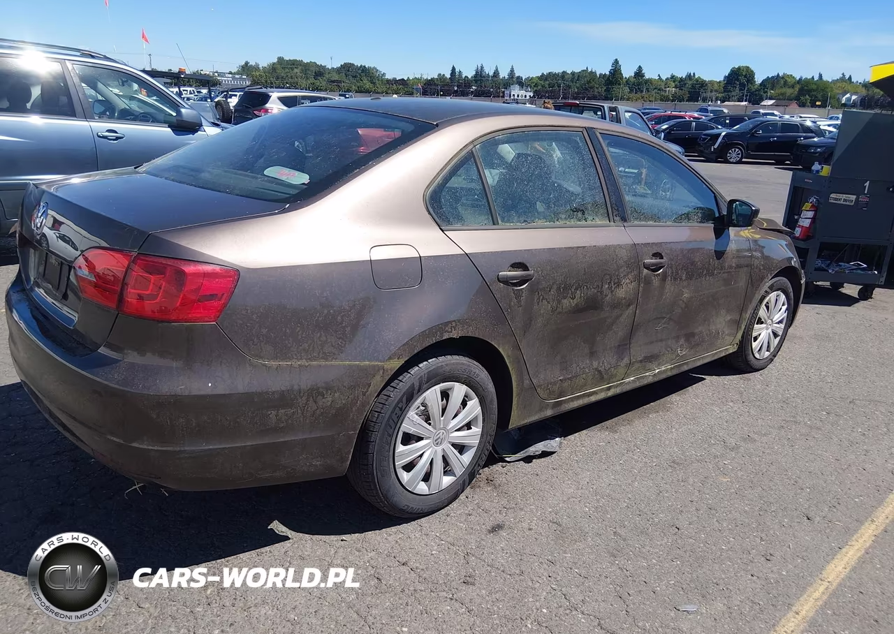 2012 Volkswagen Jetta 2.0L S VIN:3VW2K7AJ5CM308654 - 4