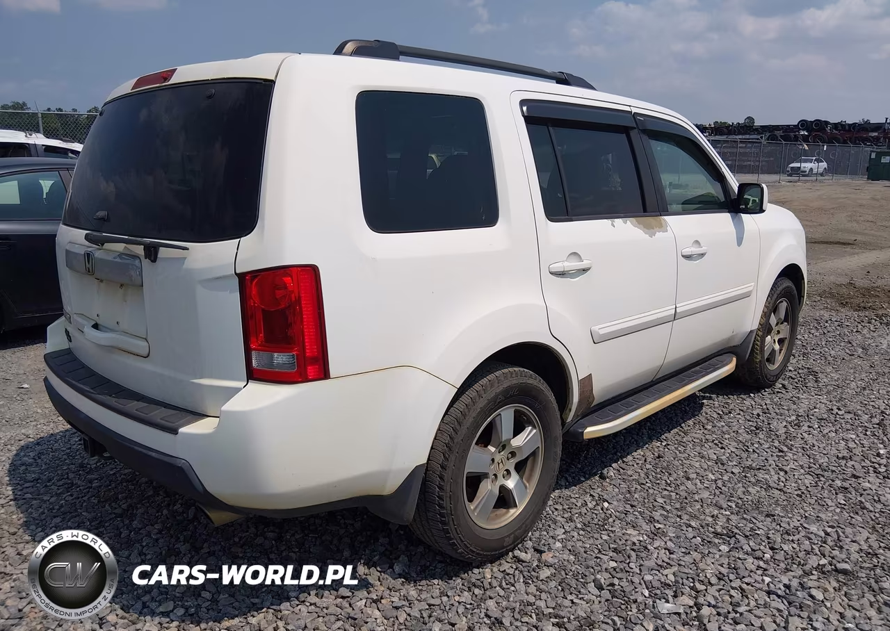 2010 Honda Pilot Ex-L VIN:5FNYF3H58AB005386 - 4