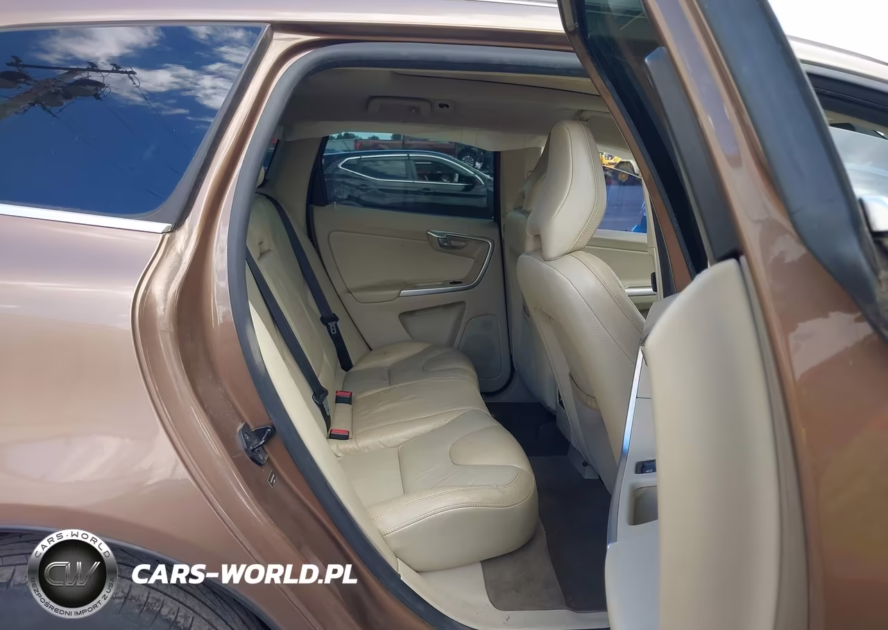 2010 Volvo Xc60 T6-T6 R-Design VIN:YV4992DZ5A2065687 - 8