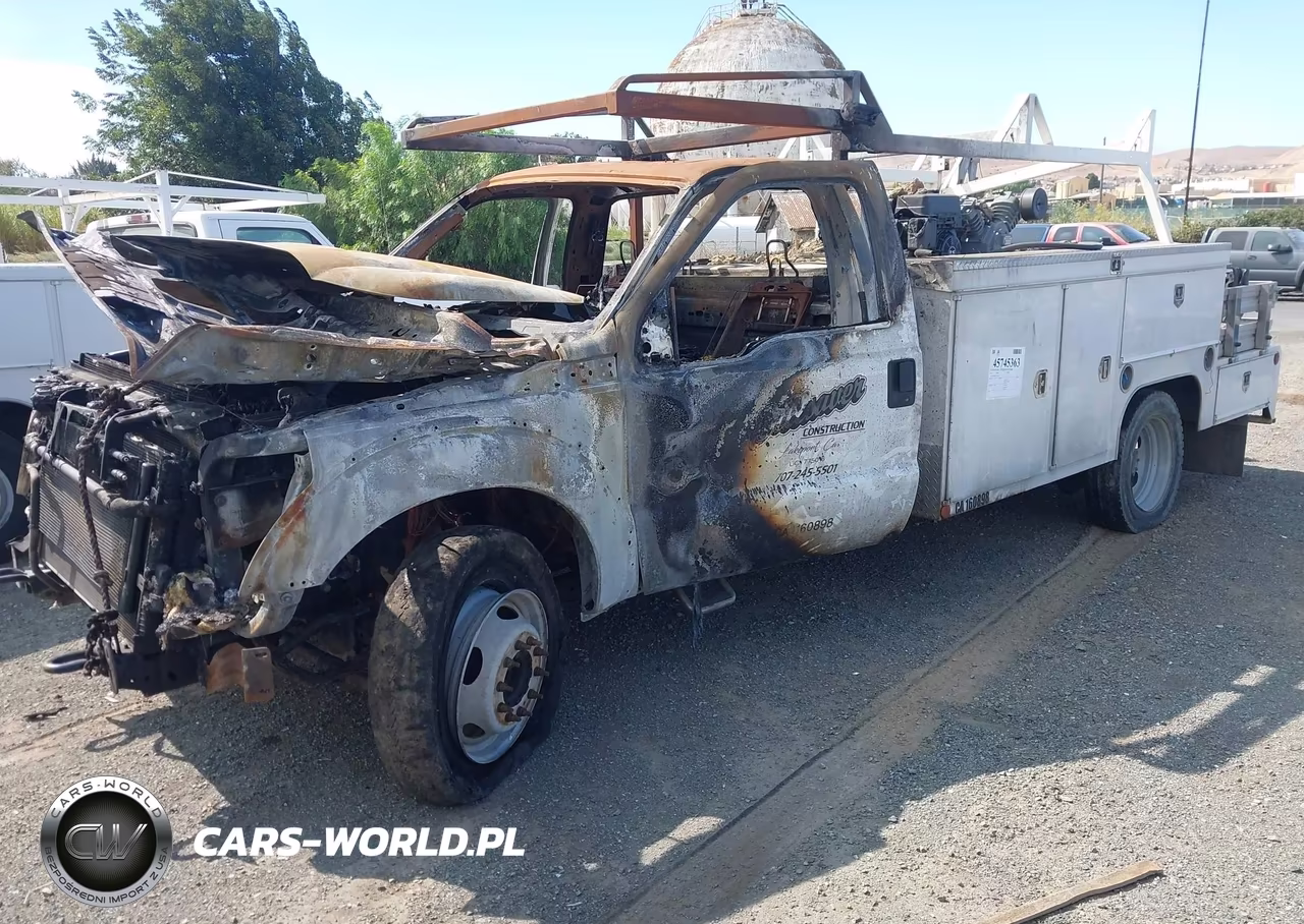 2015 Ford F-450 Chassis Xl-Xlt VIN:1FDUF4HT2FEA48175 - 2