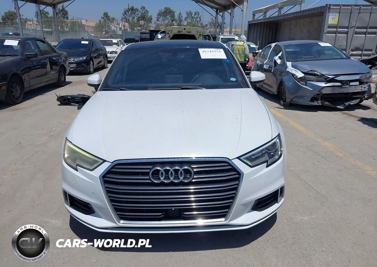 2017 Audi A3 2.0T Premium VIN:WAUAUGFF6H1044102 - 12