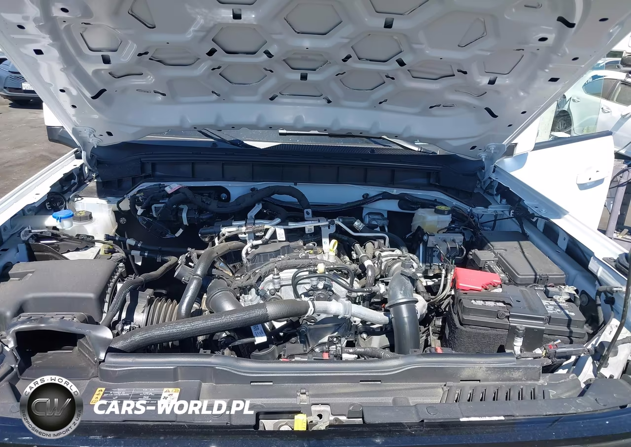 2025 Ford Bronco Outer Banks VIN:1FMDE8BH2SLB29195 - 10