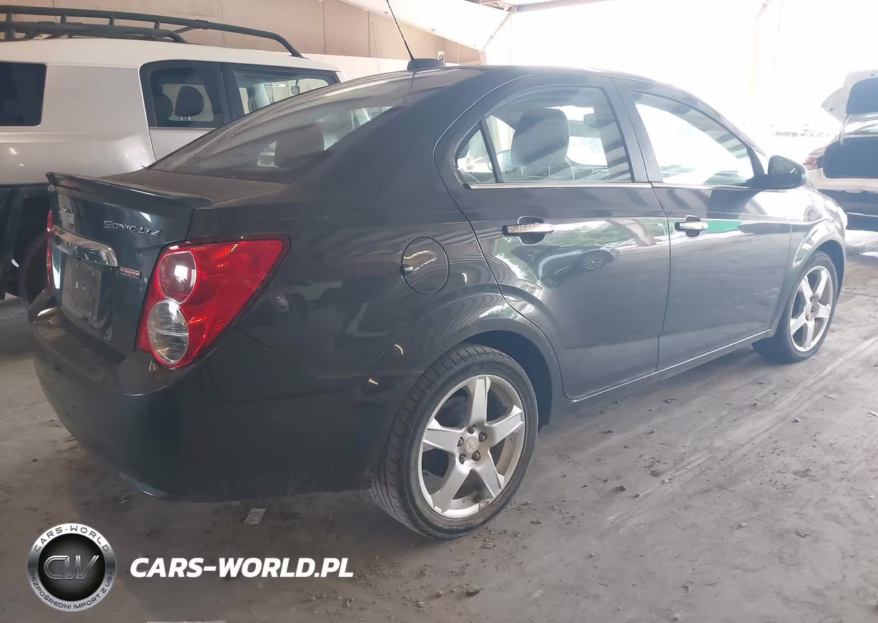 2015 Chevrolet Sonic Ltz Auto VIN:1G1JE5SB7F4145080 - 4