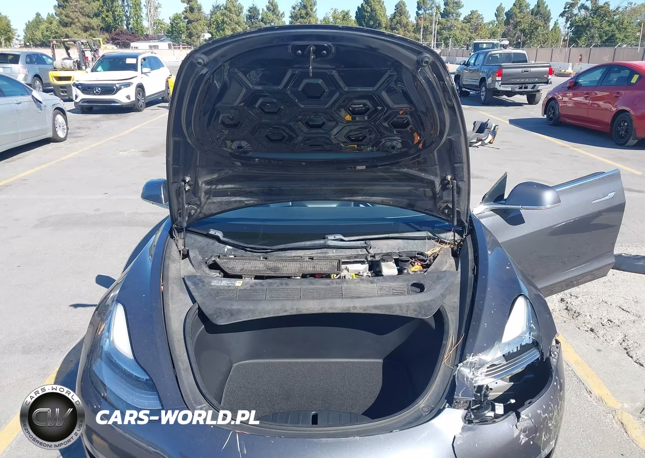 2018 Tesla Model 3 Long Range-Mid Range VIN:5YJ3E1EA8JF051027 - 10
