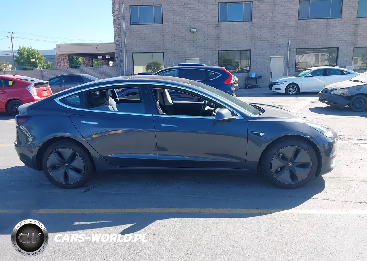 2018 Tesla Model 3 Long Range-Mid Range VIN:5YJ3E1EA8JF051027 - 14
