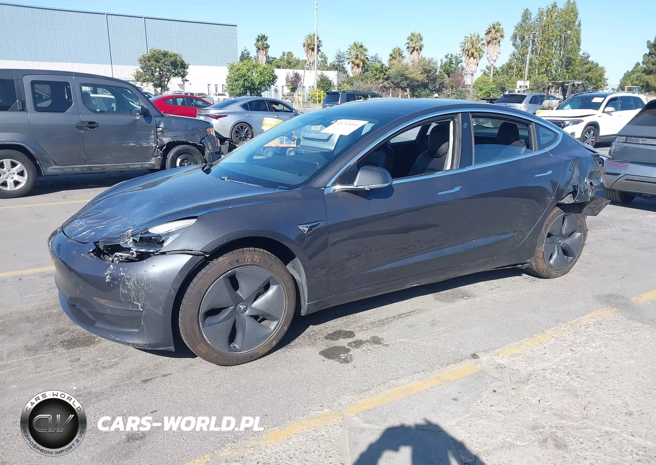2018 Tesla Model 3 Long Range-Mid Range VIN:5YJ3E1EA8JF051027 - 2