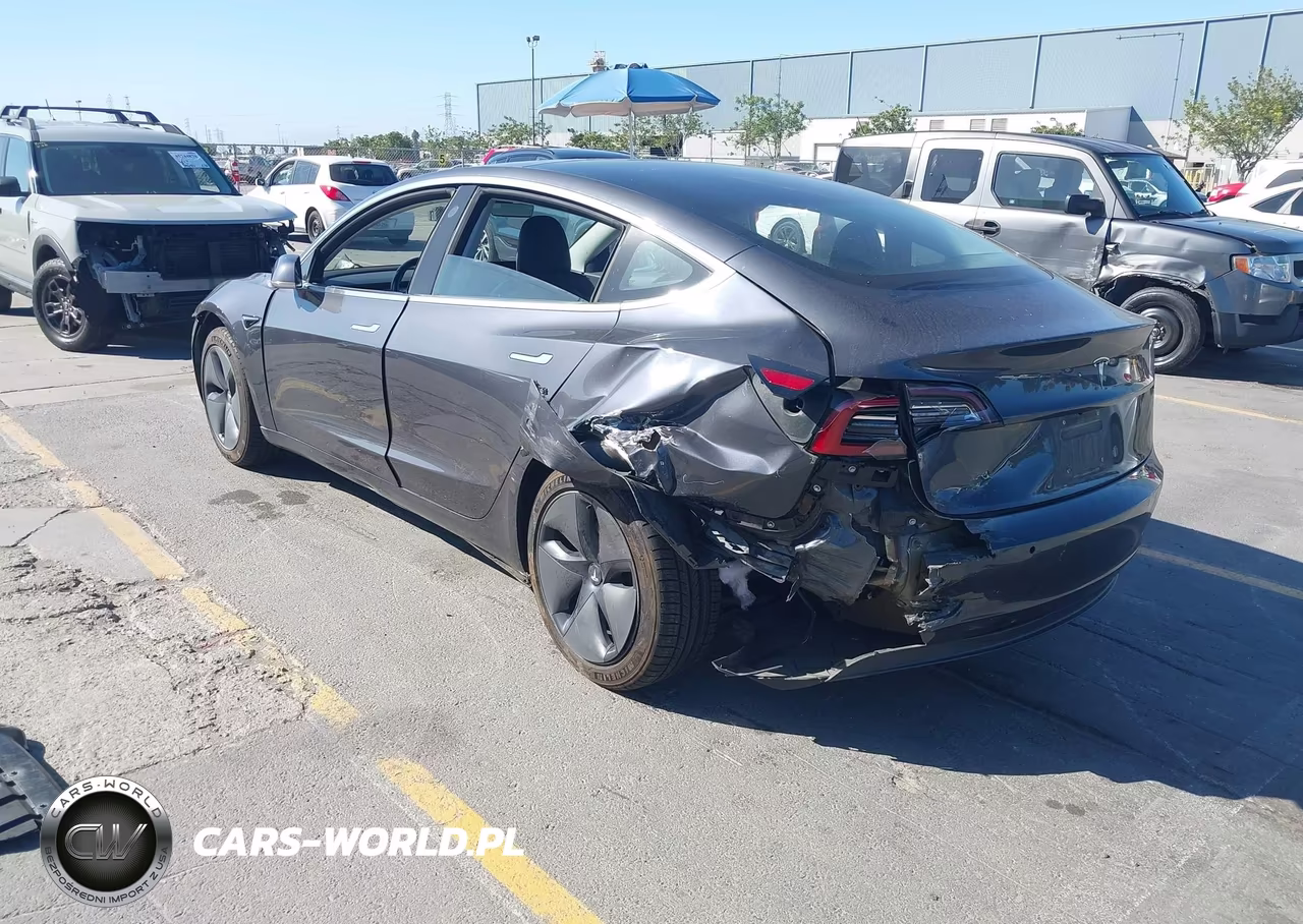 2018 Tesla Model 3 Long Range-Mid Range VIN:5YJ3E1EA8JF051027 - 3