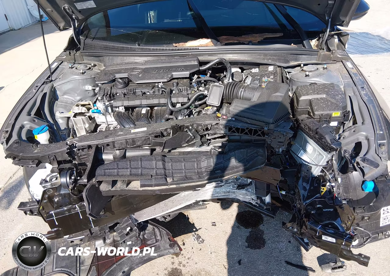 2026 Hyundai Elantra Sel Sport VIN:KMHLM4DGXTU172903 - 10