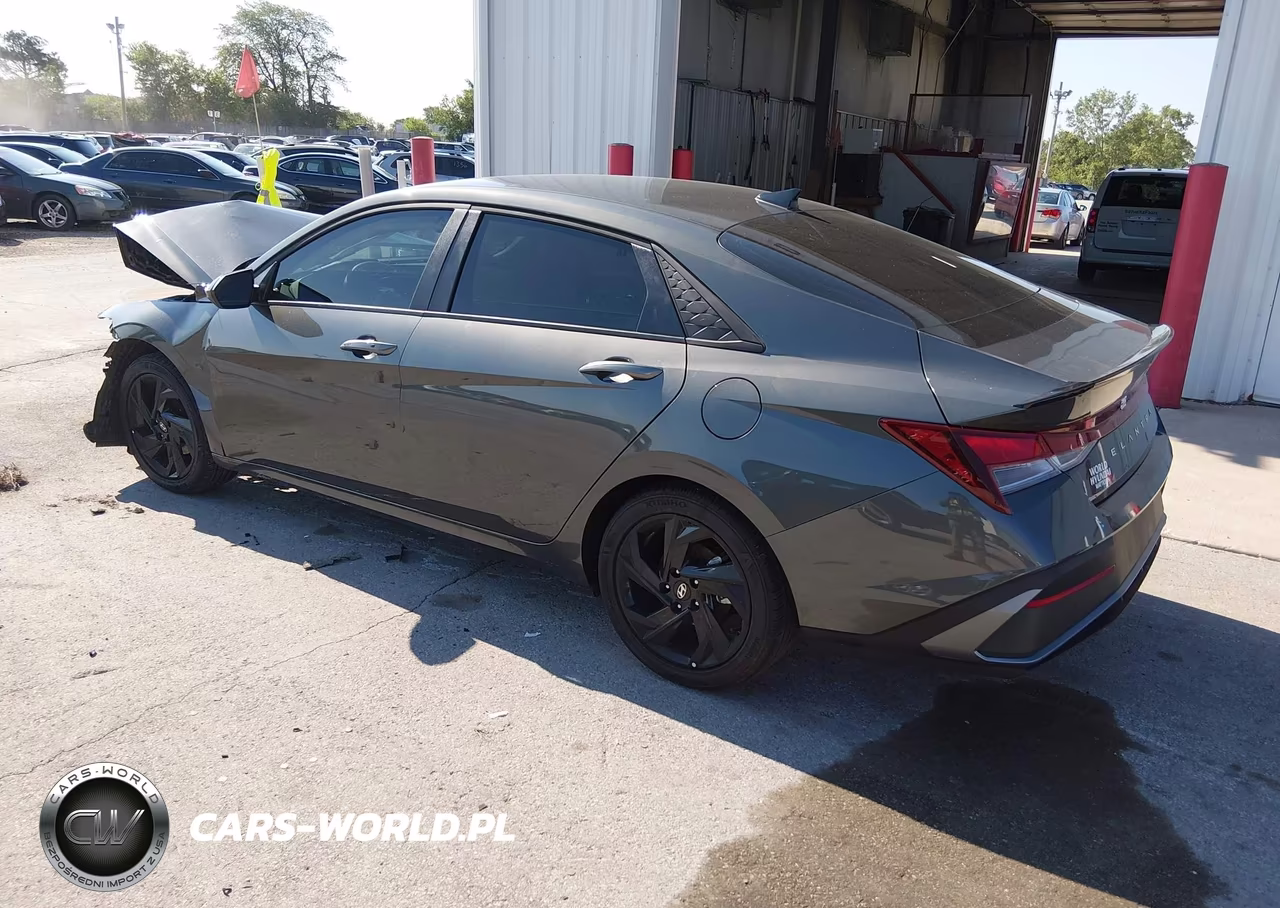 2026 Hyundai Elantra Sel Sport VIN:KMHLM4DGXTU172903 - 3