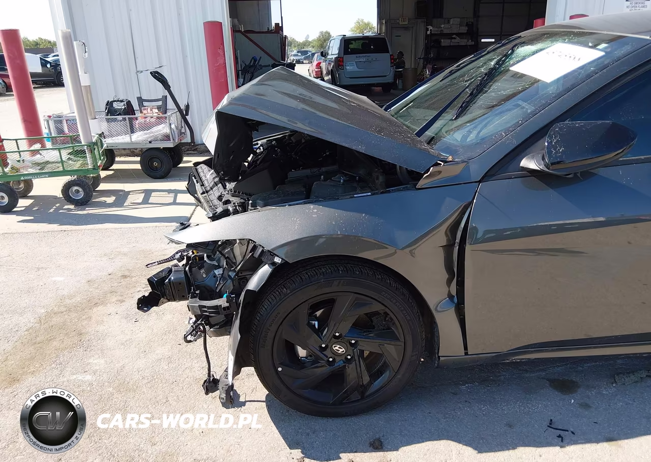 2026 Hyundai Elantra Sel Sport VIN:KMHLM4DGXTU172903 - 6