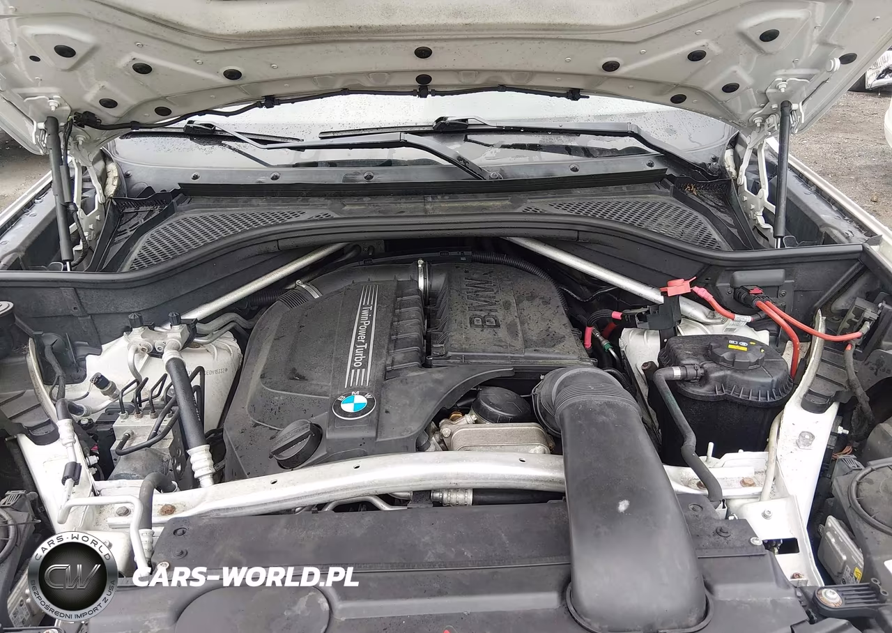 2014 BMW X5 xDrive35I VIN:5UXKR0C50E0H16332 - 9