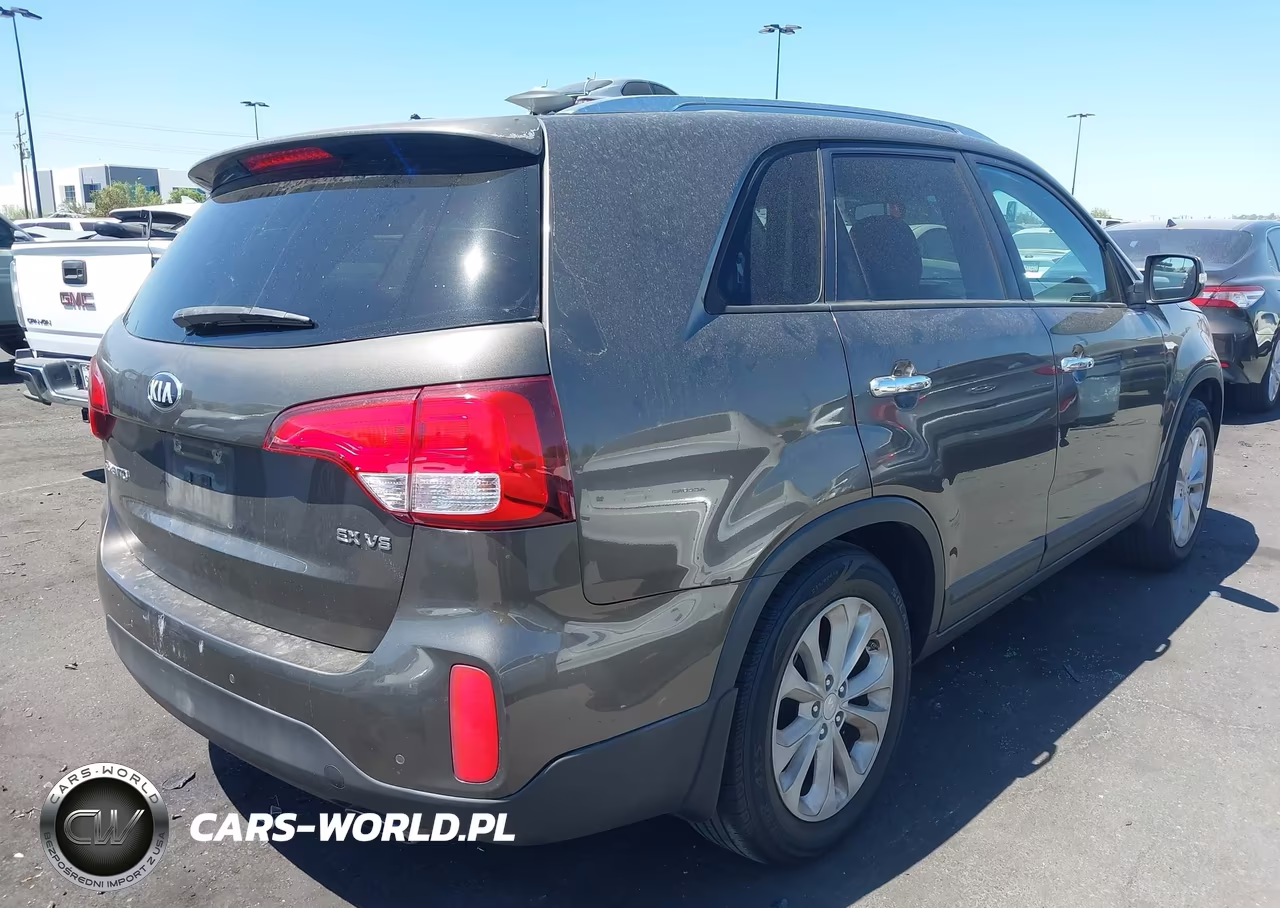 2015 Kia Sorento Ex V6 VIN:5XYKU4A76FG583032 - 4