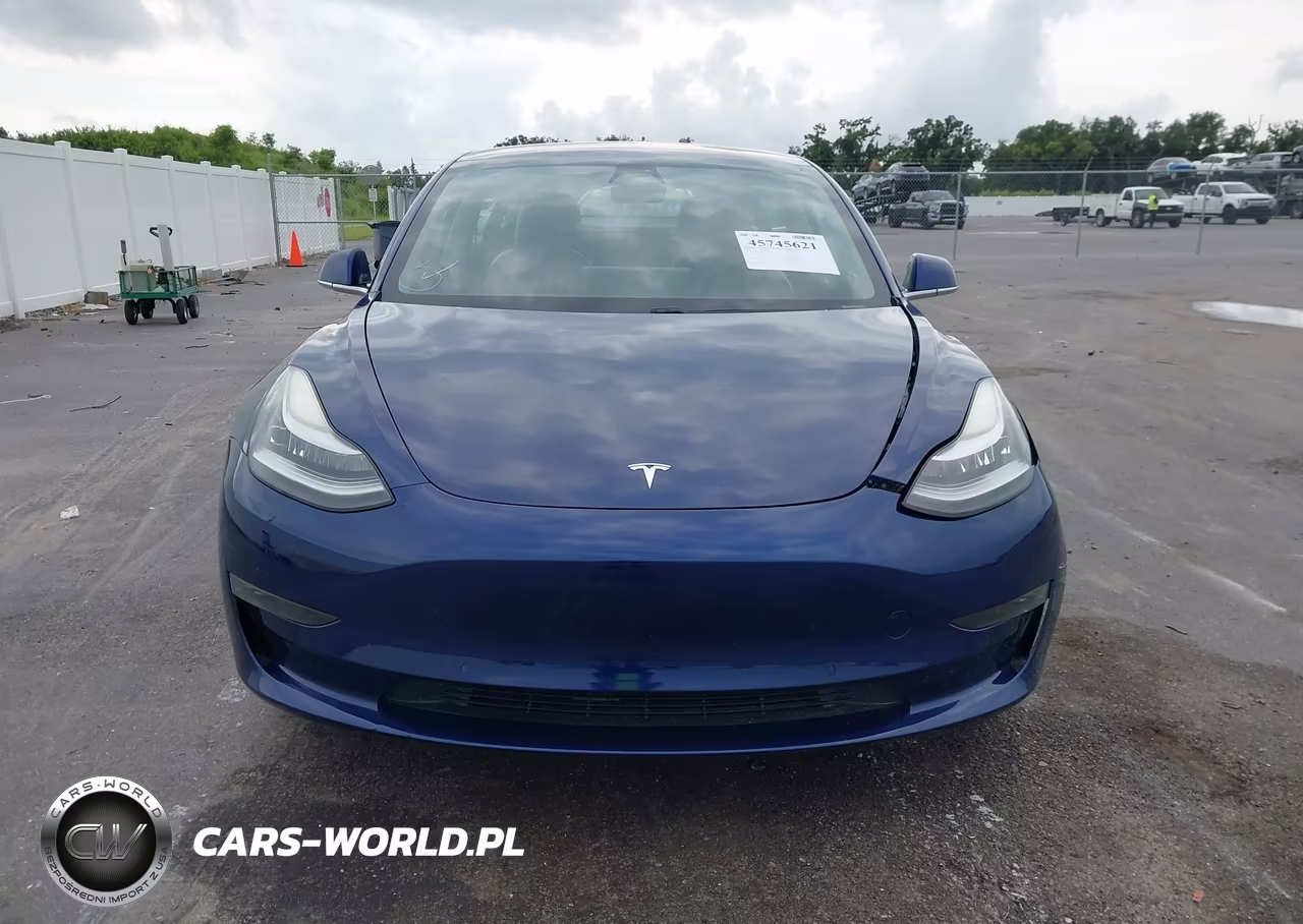 2018 Tesla Model 3 Long Range-Mid Range VIN:5YJ3E1EA5JF118313 - 11