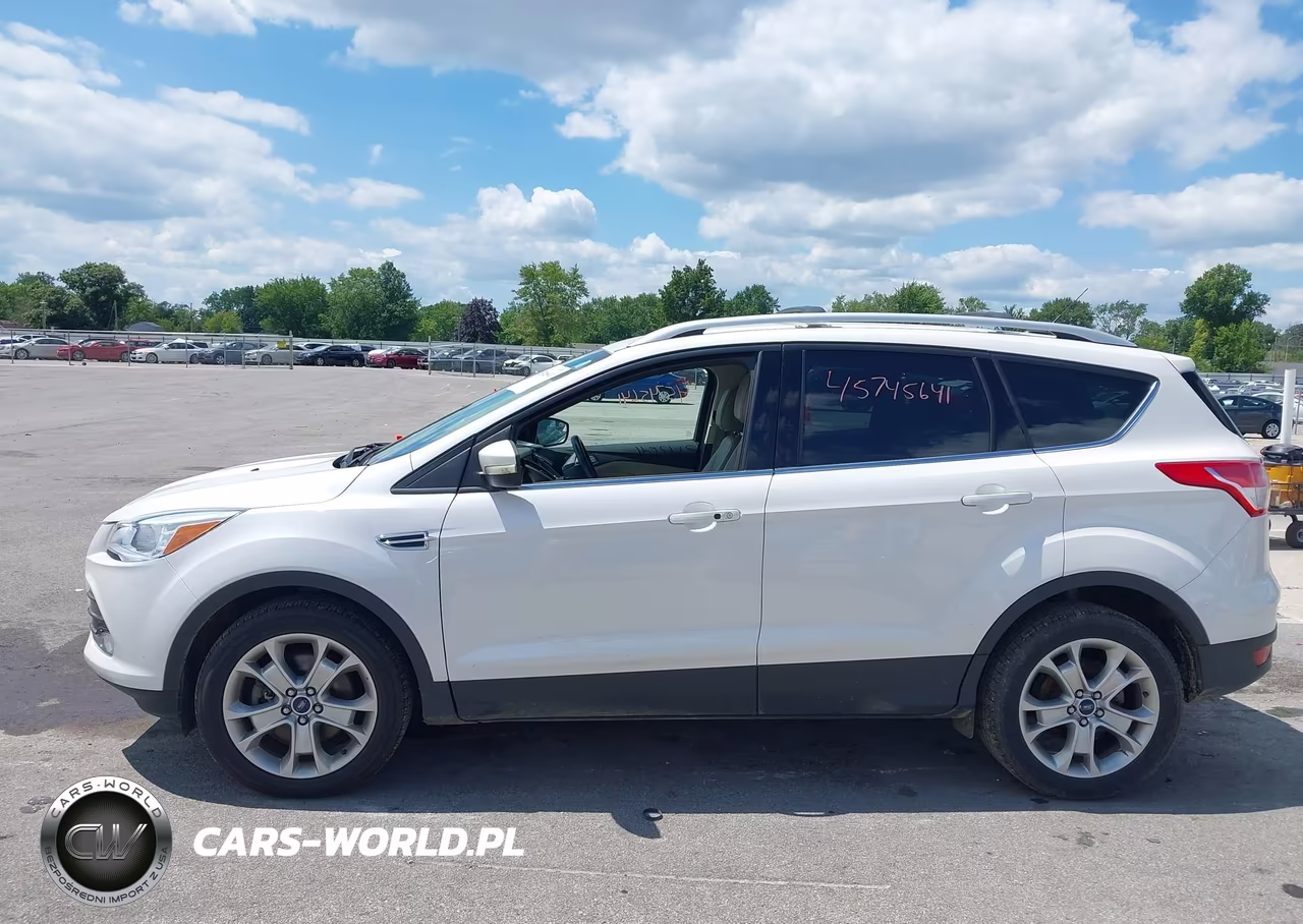 2016 Ford Escape Titanium VIN:1FMCU9J94GUC25426 - 14