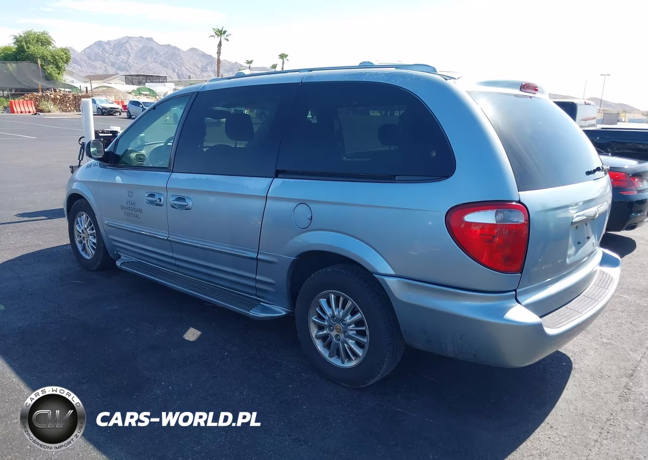 2002 Chrysler Town & Country Limited VIN:2C8GP64L32R793058 - 3