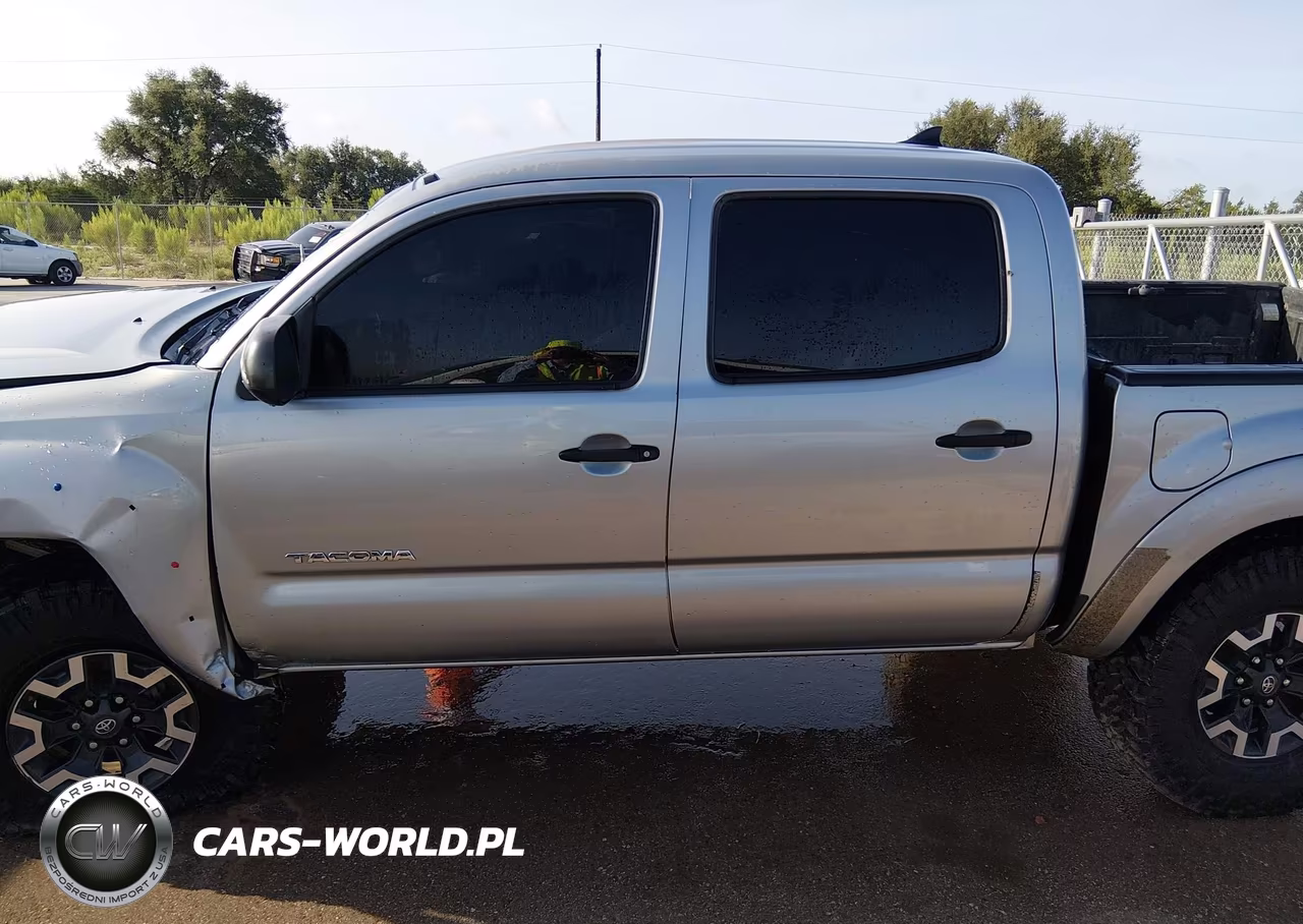 2014 Toyota Tacoma Base V6 VIN:5TFLU4EN8EX087688 - 14