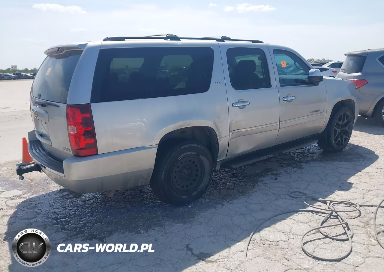 2011 Chevrolet Suburban Ltz VIN:1GNSCKE00BR286992 - 4