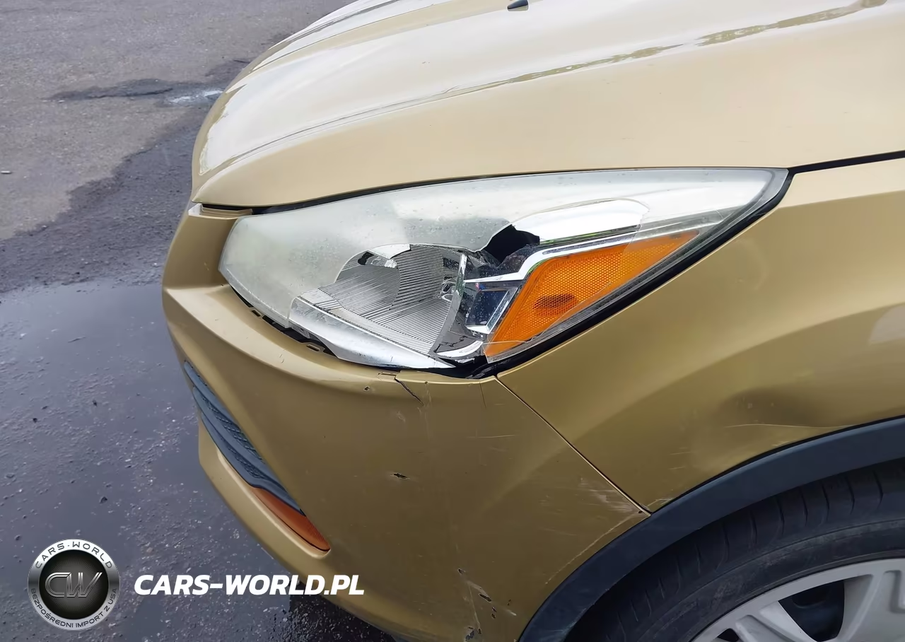 2014 Ford Escape S VIN:1FMCU0F73EUC16720 - 6