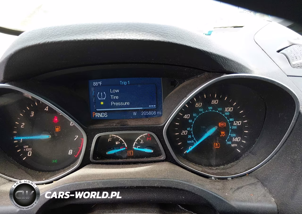 2014 Ford Escape S VIN:1FMCU0F73EUC16720 - 7