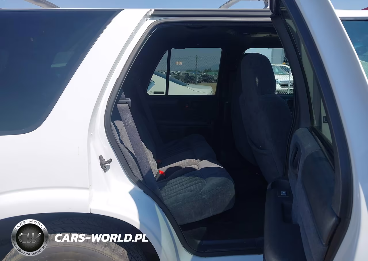 2000 Chevrolet Blazer Ls VIN:1GNDT13W5Y2225214 - 8
