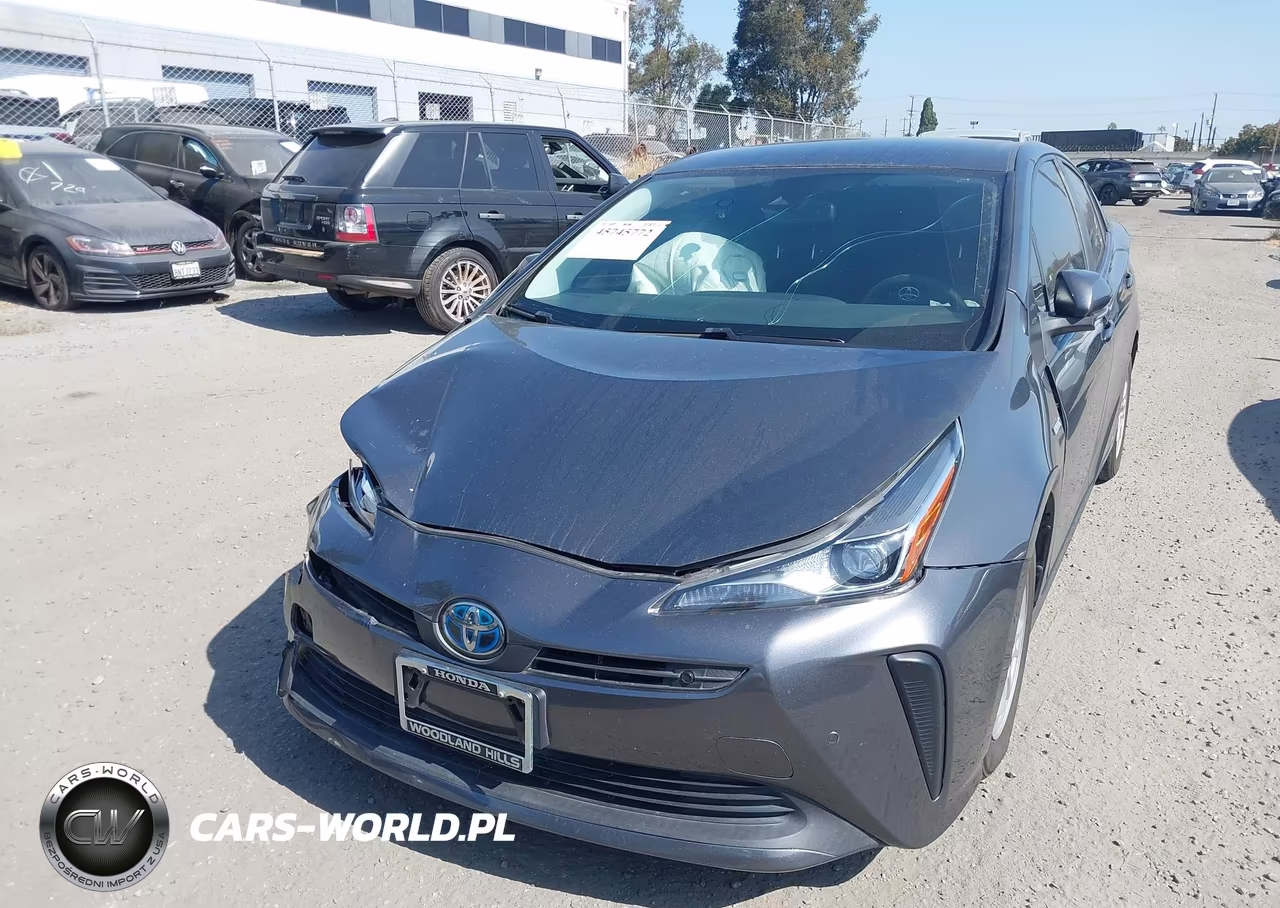 2021 Toyota Prius Le VIN:JTDKAMFU2M3138618 - 13