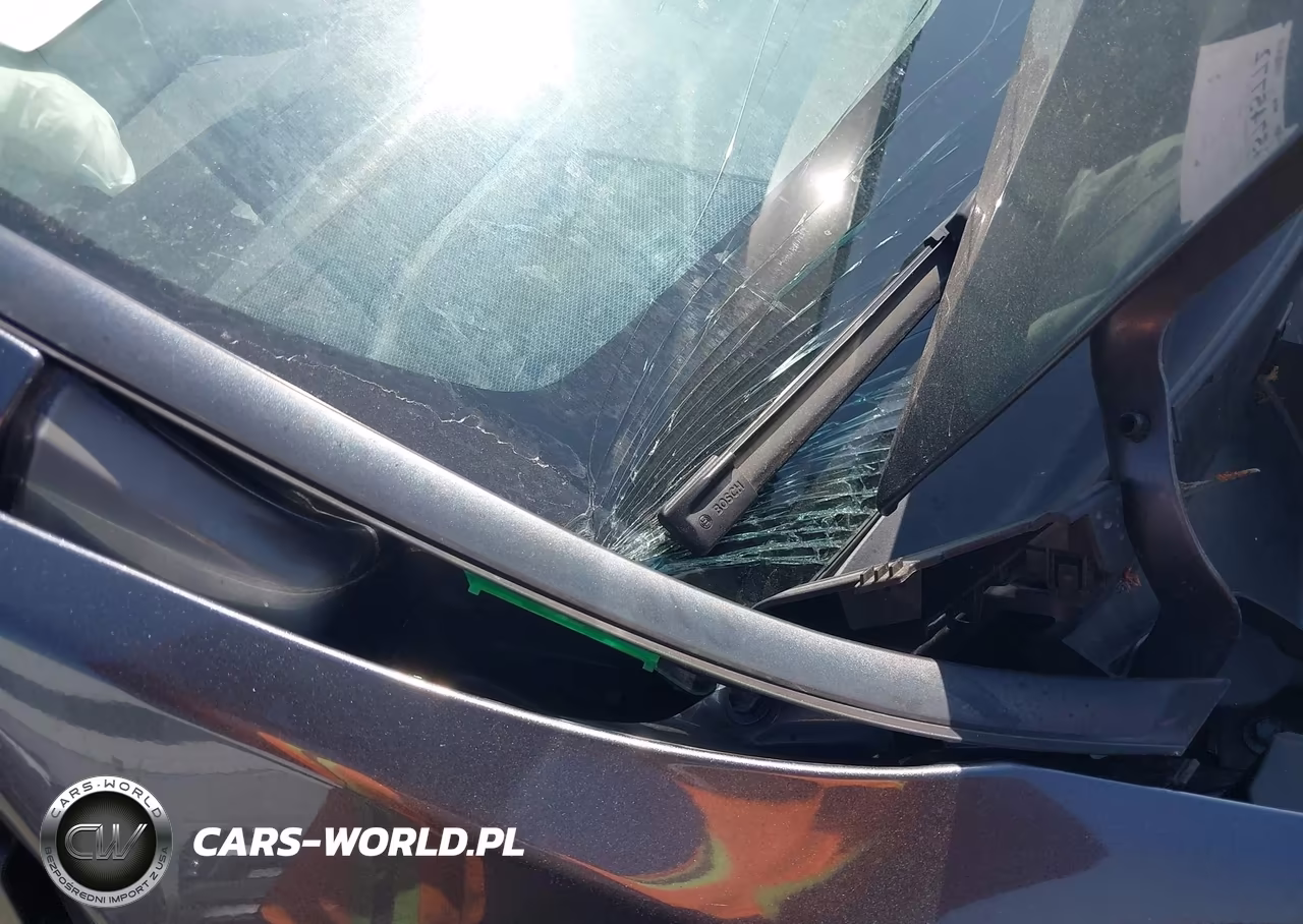 2021 Toyota Prius Le VIN:JTDKAMFU2M3138618 - 21