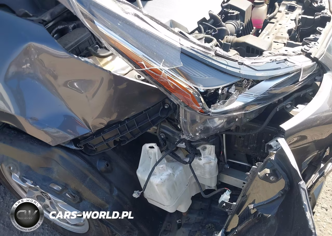 2021 Toyota Prius Le VIN:JTDKAMFU2M3138618 - 6