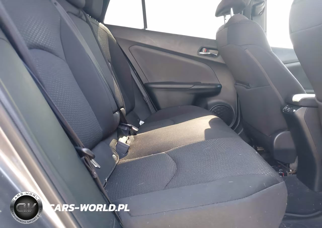 2021 Toyota Prius Le VIN:JTDKAMFU2M3138618 - 8