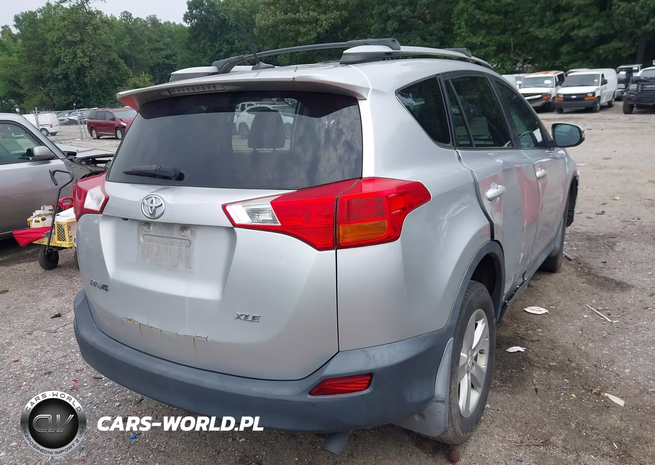 2013 Toyota Rav4 Xle VIN:2T3WFREV8DW062376 - 4