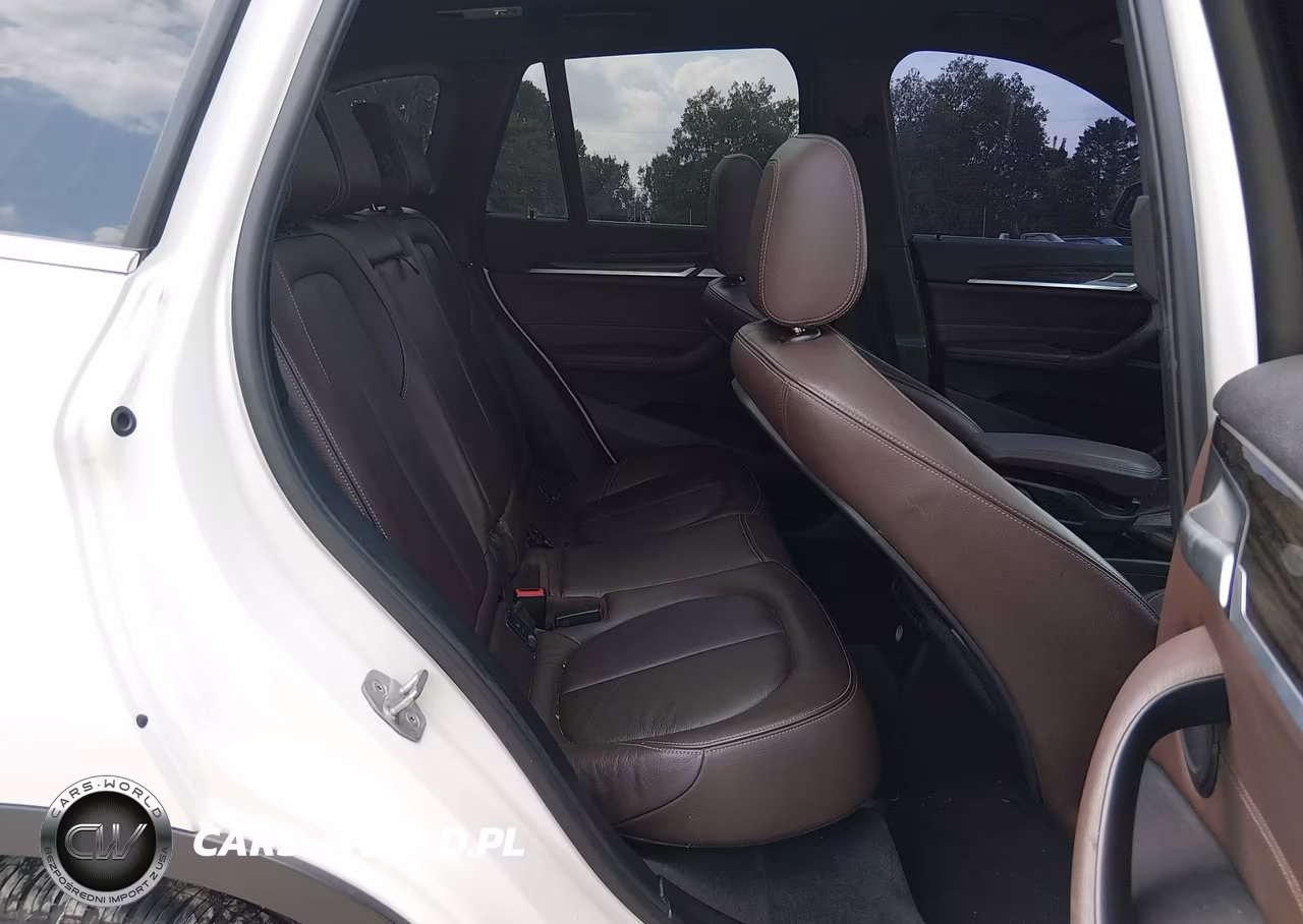 2018 BMW X1 Sdrive28I VIN:WBXHU7C30J5H43077 - 8