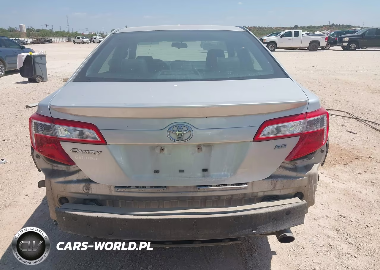 2014 Toyota Camry Se VIN:4T1BF1FK5EU312011 - 16