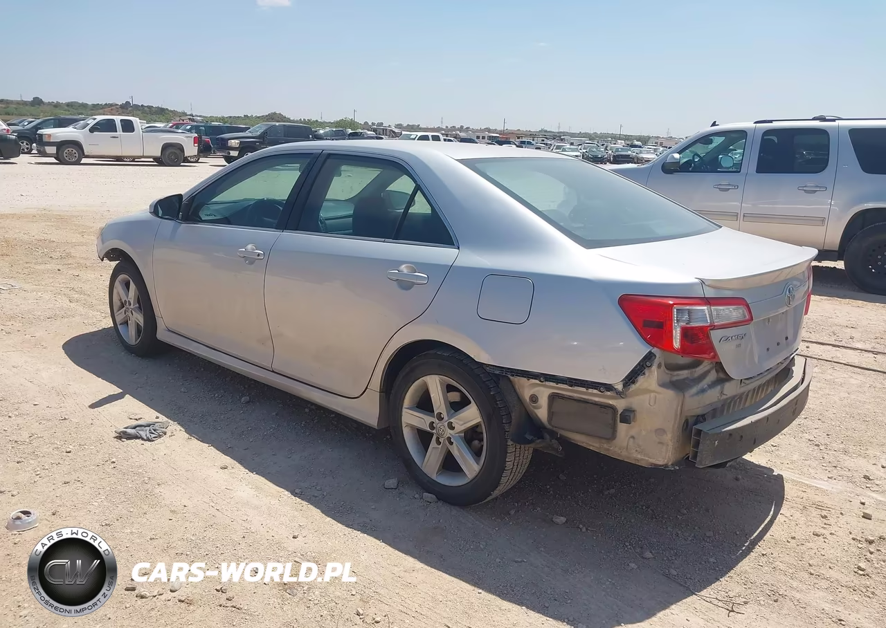 2014 Toyota Camry Se VIN:4T1BF1FK5EU312011 - 3