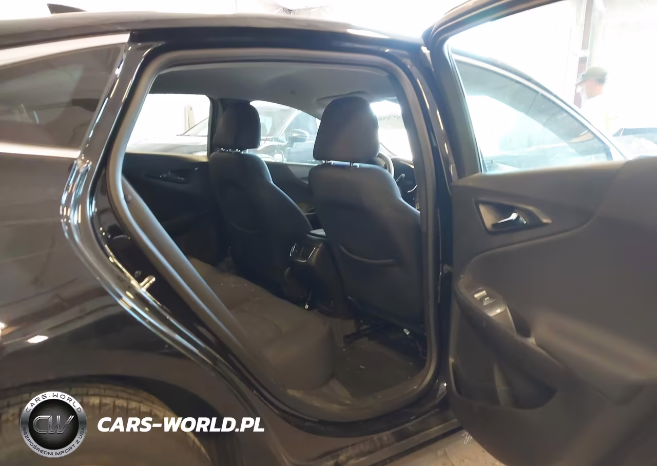 2018 Chevrolet Malibu Lt VIN:1G1ZD5ST8JF206643 - 8