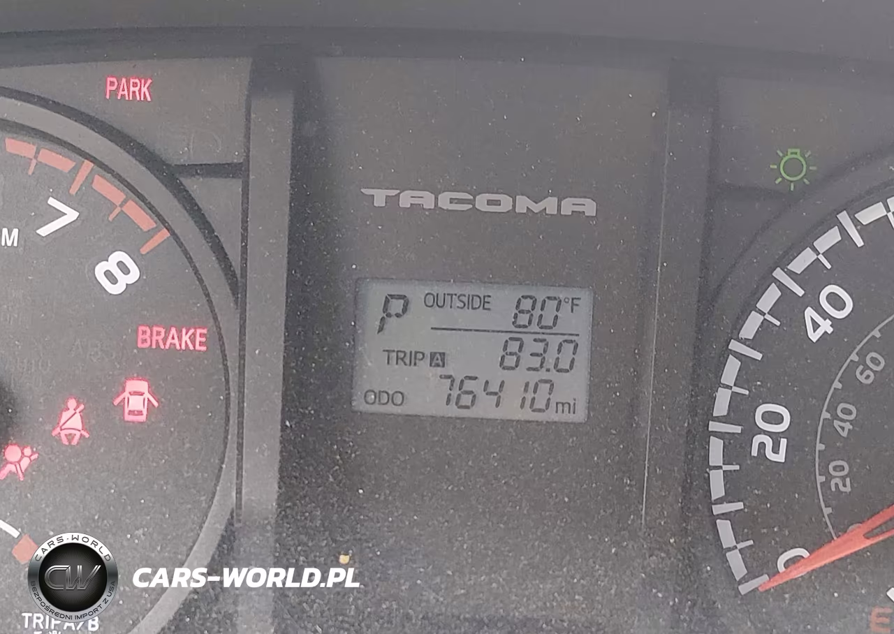2017 Toyota Tacoma Sr V6 VIN:3TMCZ5AN3HM087508 - 16