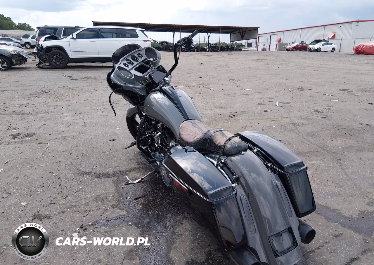 2018 Harley-Davidson Flhtp Police Electra Glide VIN:1HD1FMC12JB625552 - 3