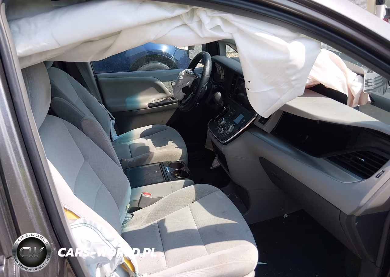 2016 Toyota Sienna Le 8 Passenger VIN:5TDKK3DCXGS756970 - 5