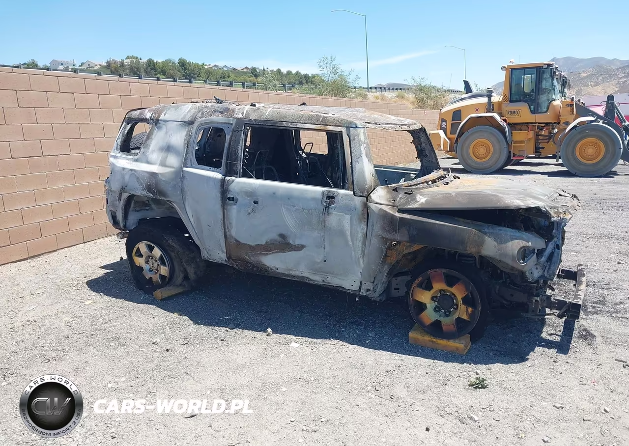 2007 Toyota Fj Cruiser VIN:JTEBU11F770101077 - 13