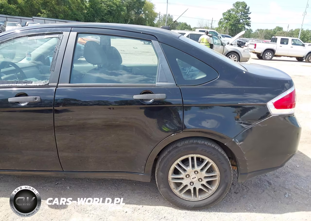 2011 Ford Focus Se VIN:1FAHP3FN5BW147651 - 12