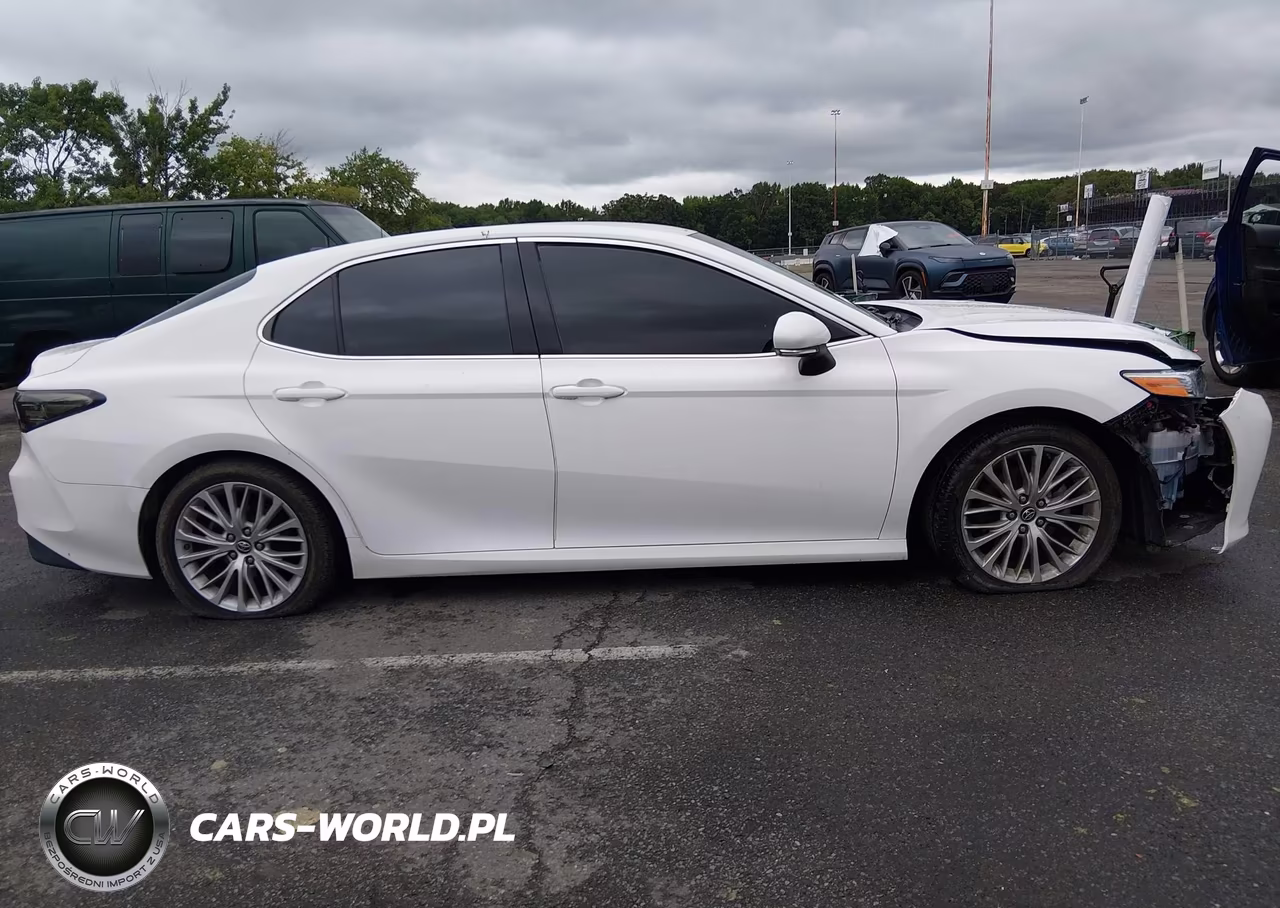 2018 Toyota Camry Xle VIN:4T1B11HK1JU041258 - 13