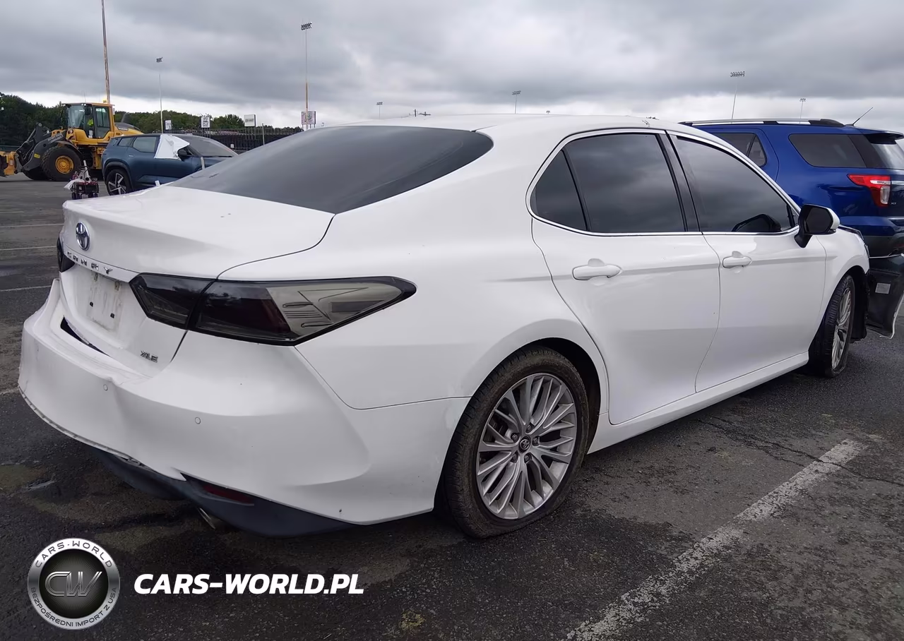 2018 Toyota Camry Xle VIN:4T1B11HK1JU041258 - 4