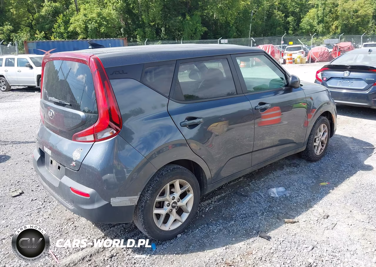 2021 Kia Soul S VIN:KNDJ23AU8M7780571 - 4