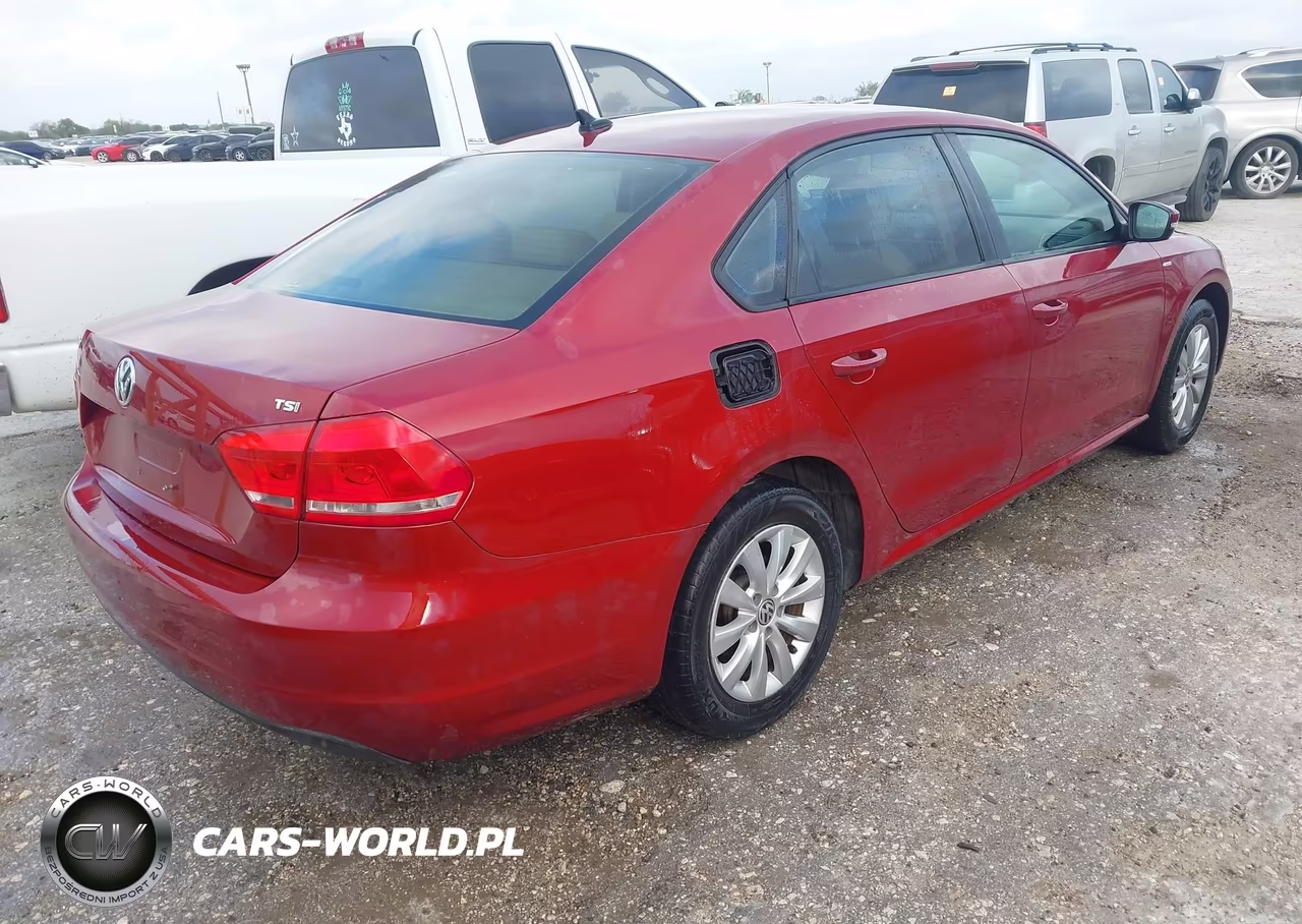 2015 Volkswagen Passat 1.8T Wolfsburg Edition VIN:1VWAS7A38FC065103 - 4