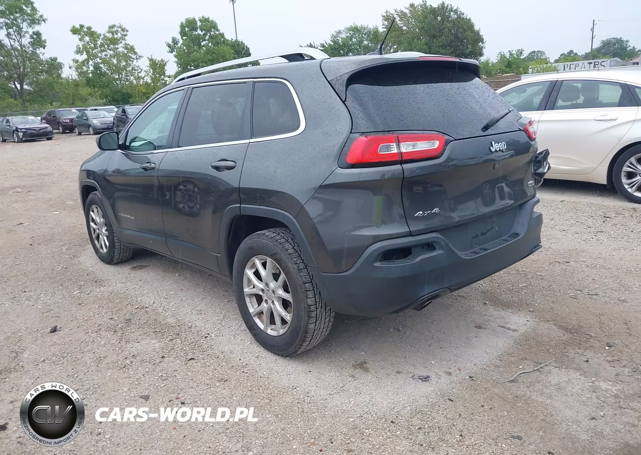 2015 Jeep Cherokee Latitude VIN:1C4PJMCB6FW633138 - 3