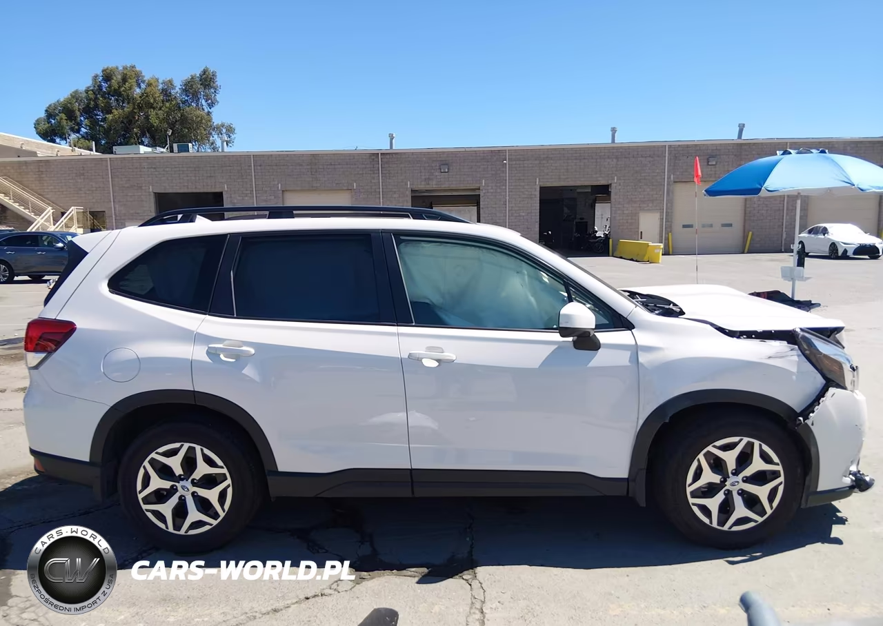 2023 Subaru Forester Premium VIN:JF2SKAEC9PH460184 - 14