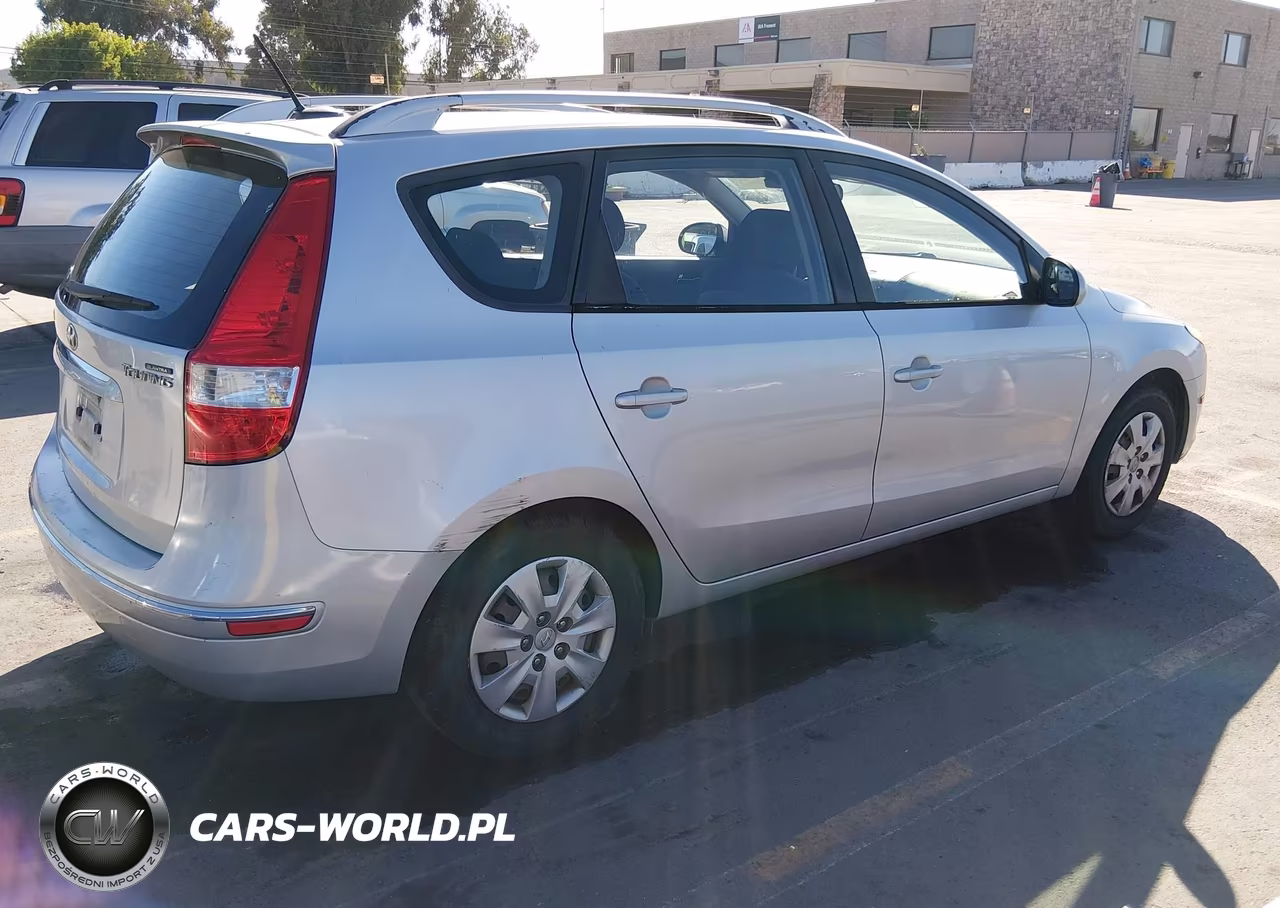2011 Hyundai Elantra Touring Gls VIN:KMHDC8AEXBU113902 - 4